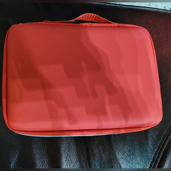 First Aid Kit with box of 50 Face Masks - Picture 5 of 9